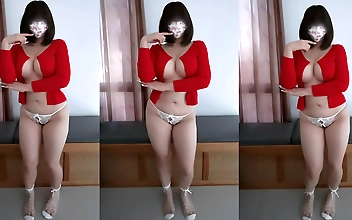 Watch This Luscious Asian Enchantress Dance to Your Hearts Delight!