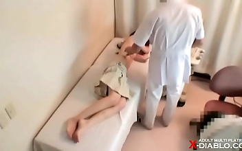 JAV Beauty Undergoes a Thirst-Quenching Gynecological Exam by a Luscious Doctor 006