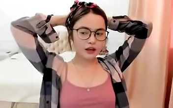 Gushing as an Enchantress Or1ka&num;8 Will Give You the Ultimate JAV Experience on Chaturbate