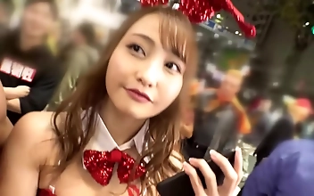 Bunny Girl Blew Away Shibuya with Her Enchanting Ass: One-Night Stand on Halloween 2021!