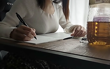 Oh Yeah! Snoozing Turns Into a Horny Dream for This Pervy College Girl