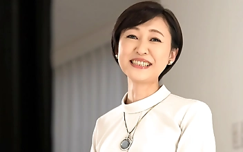 Masterpiece: Takayo Morino's First Shooting Experience at 50